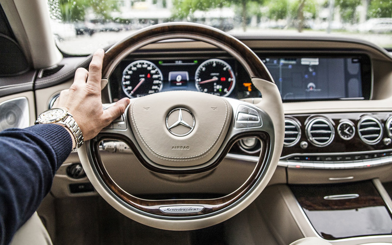 Mercedes (Bild: Pixabay)